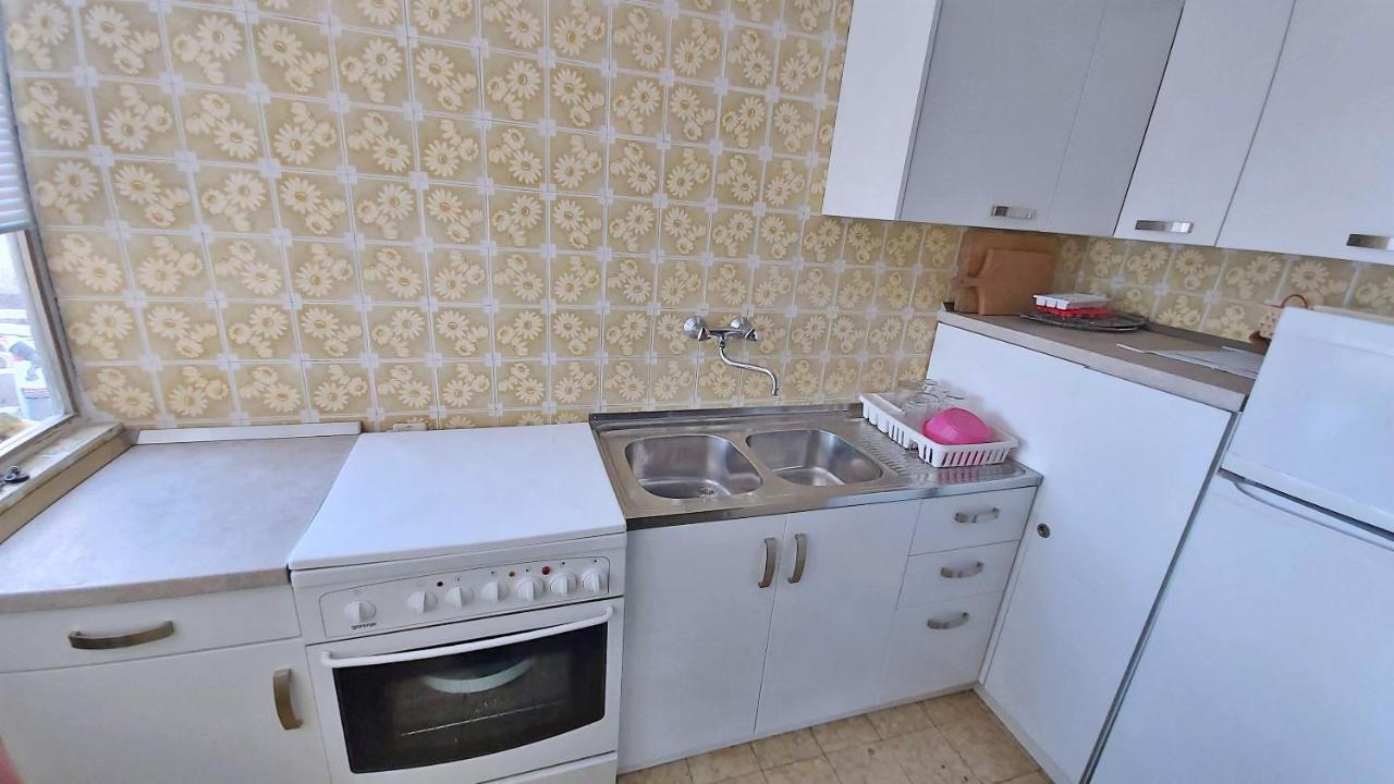 Apartment Cedo Omiš Eksteriør billede