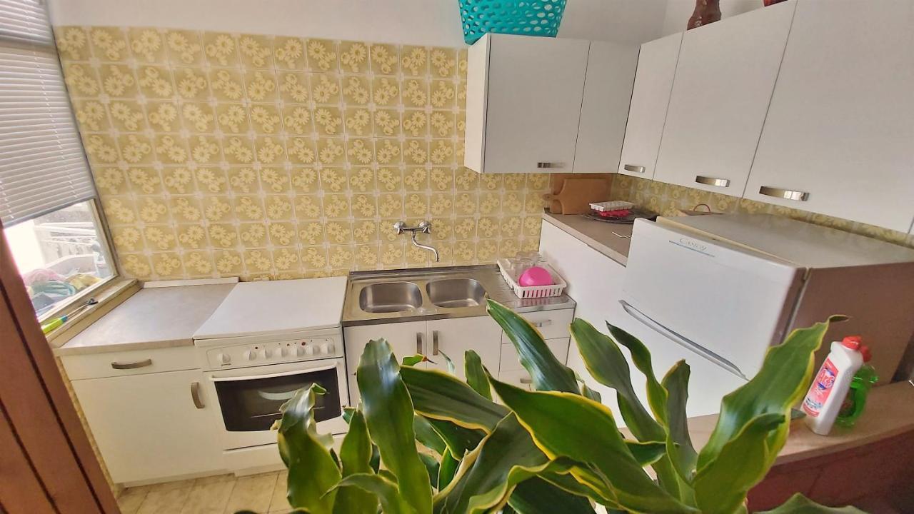 Apartment Cedo Omiš Eksteriør billede