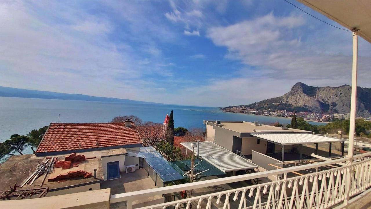 Apartment Cedo Omiš Eksteriør billede